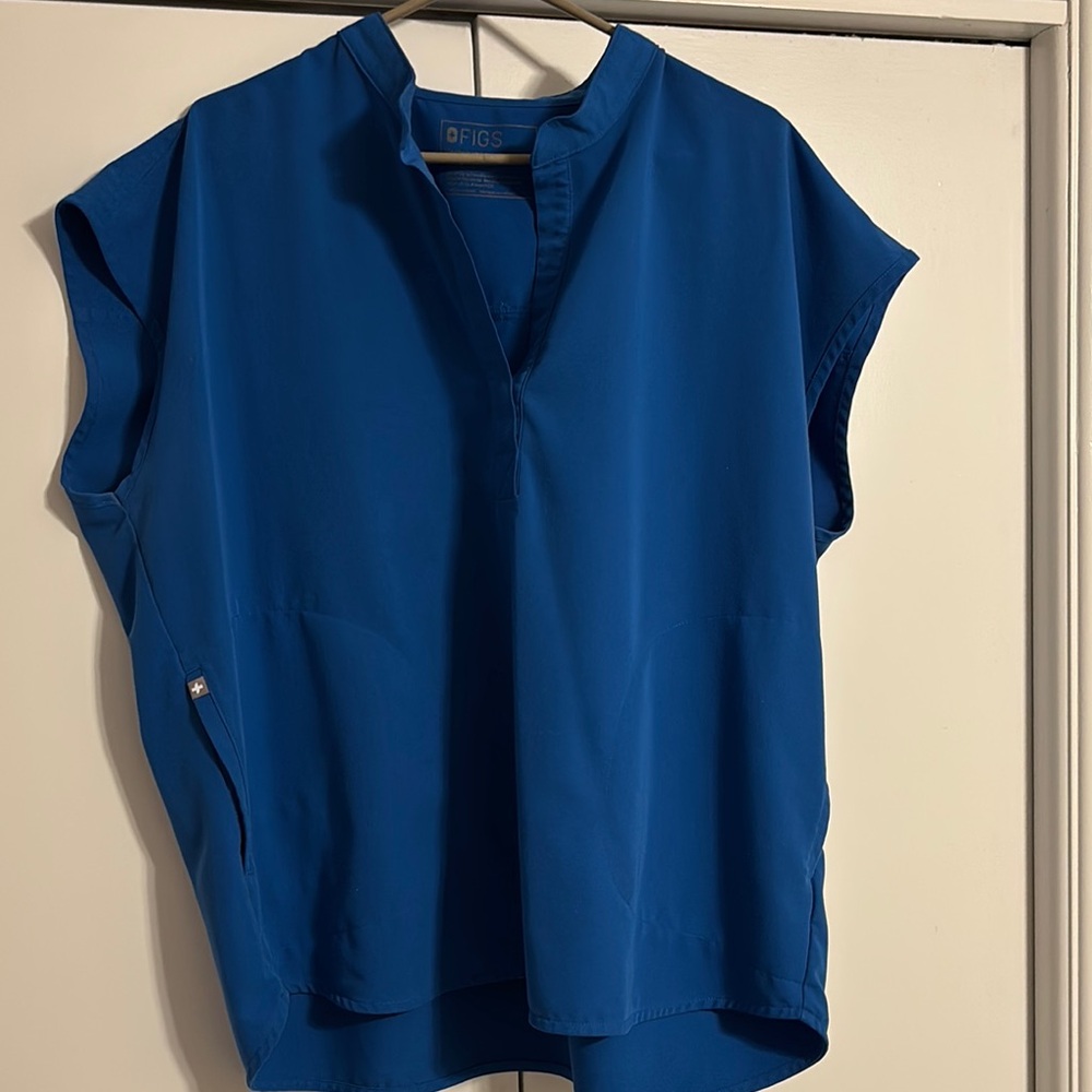 Figs Blue V-Neck Cap Sleeve Blouse